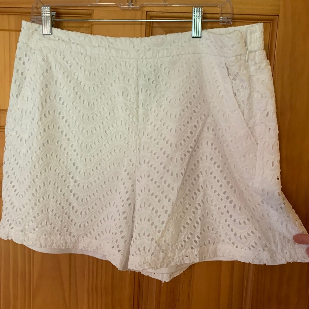 Simply Vera Wang White Eyelet Shorts